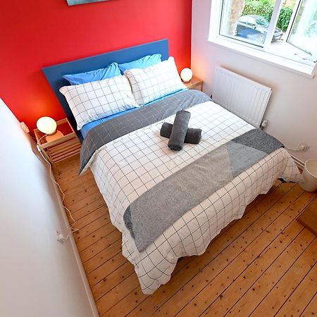 לונדון 4 Bedroom Patio House Regent'S Park - Parking מראה חיצוני תמונה