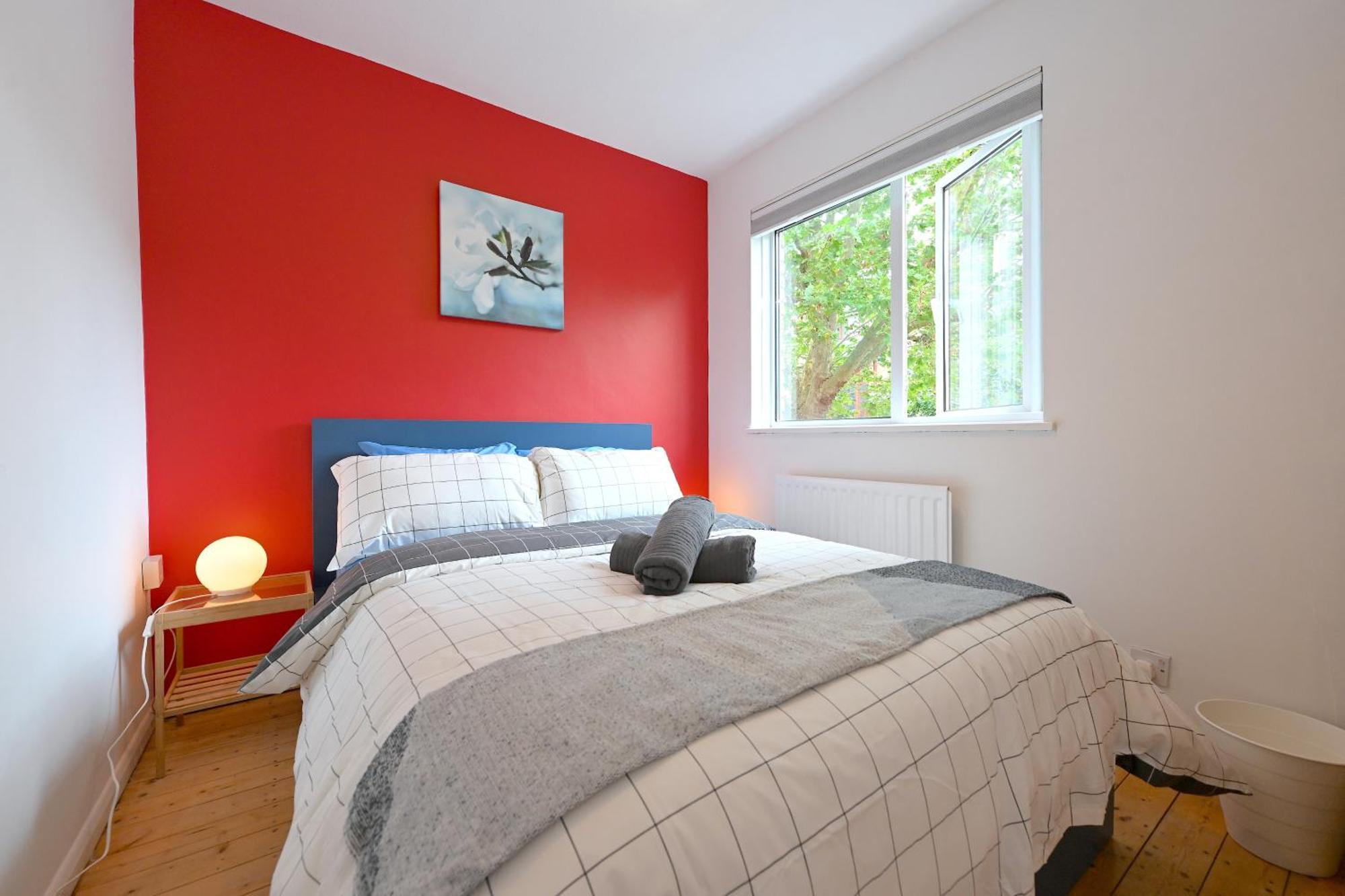 לונדון 4 Bedroom Patio House Regent'S Park - Parking מראה חיצוני תמונה