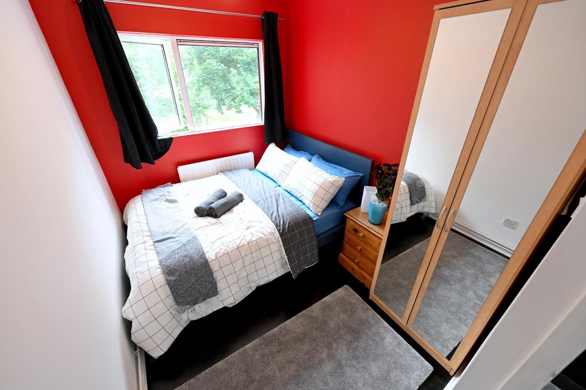 לונדון 4 Bedroom Patio House Regent'S Park - Parking מראה חיצוני תמונה