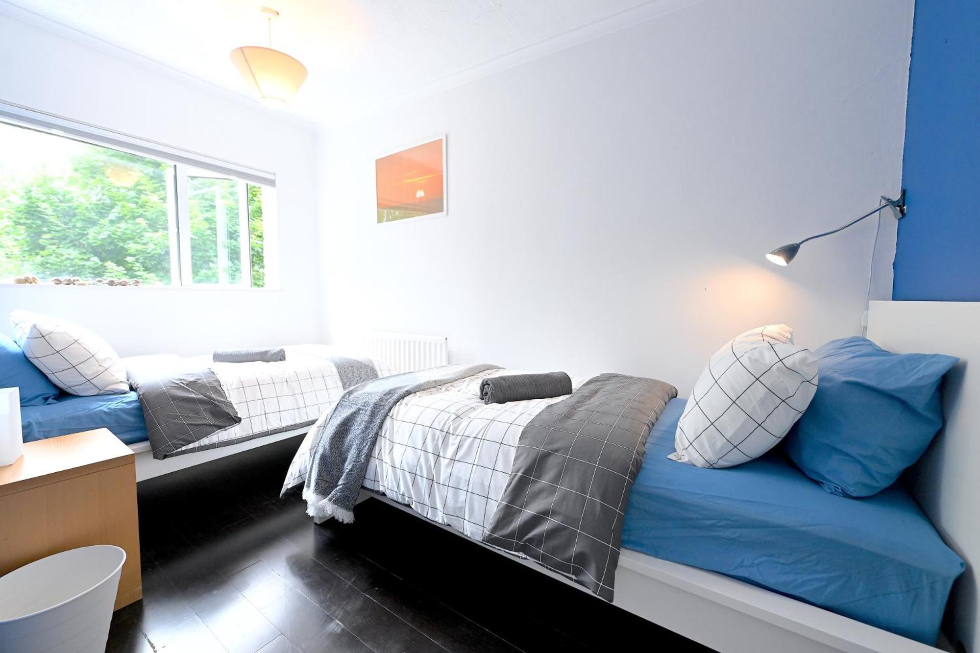 לונדון 4 Bedroom Patio House Regent'S Park - Parking מראה חיצוני תמונה