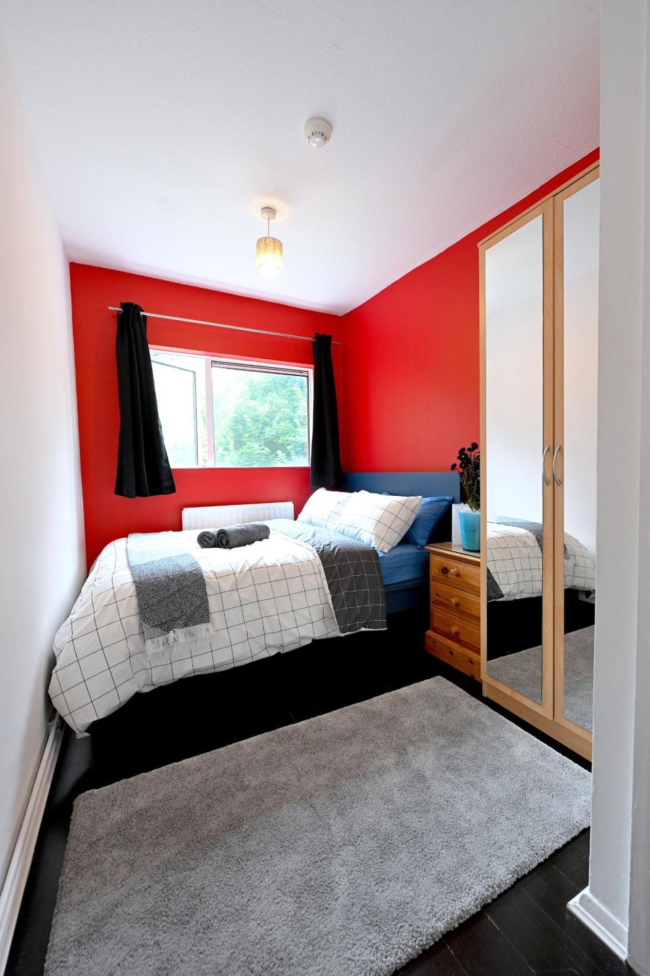 לונדון 4 Bedroom Patio House Regent'S Park - Parking מראה חיצוני תמונה