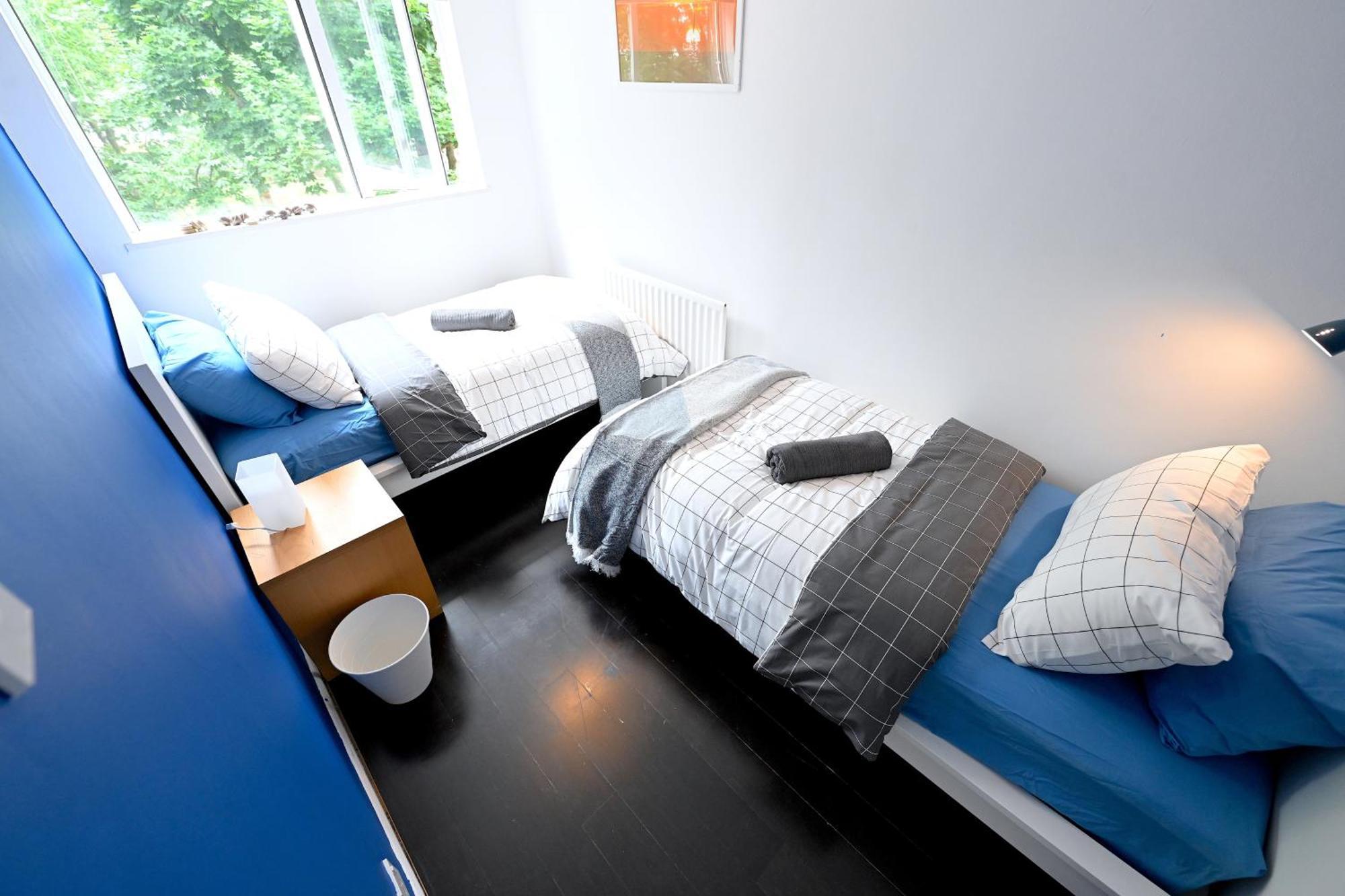 לונדון 4 Bedroom Patio House Regent'S Park - Parking מראה חיצוני תמונה